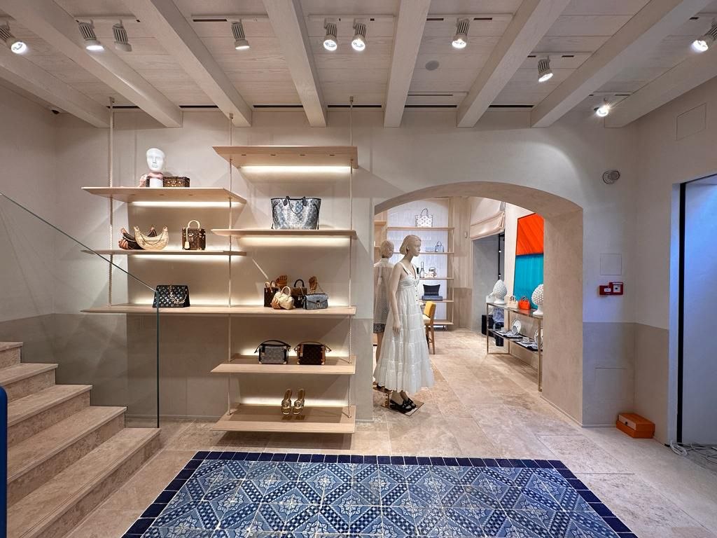 SEMAR - superfici continue uso commerciale